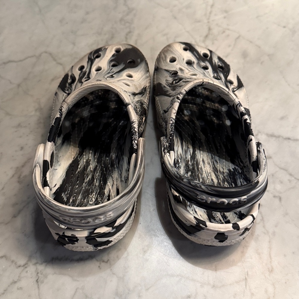 Crocs - Picture 3 of 9